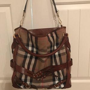 Burberry Authentic Purse.  Additional photos